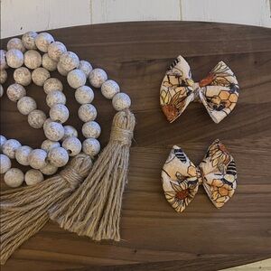 Bees, sunflower, honey comb pattern bows